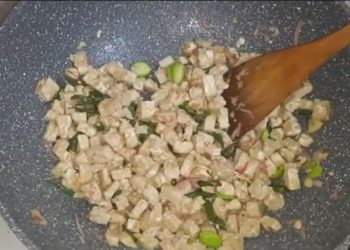 Tempe semangit, membuat sayur lodeh semakin legit