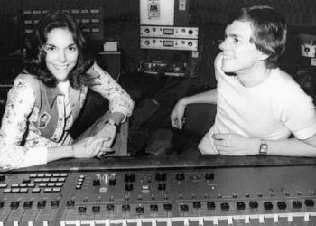 Lagu Close to You dari The Carpenters, Sebuah Ode untuk Cinta yang Mempesona