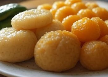 kue mangkok vs kue apem