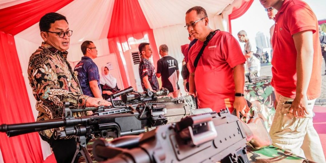 Parade HUT TNI, Alutsista Pindad Curi Perhatian