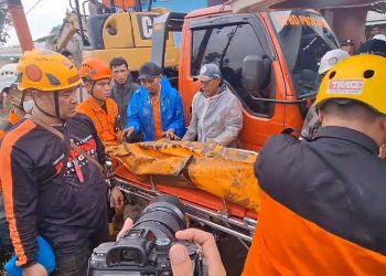 Longsor KBB: Pencarian Korban Dihentikan Sementara Karena Terkendala Cuaca